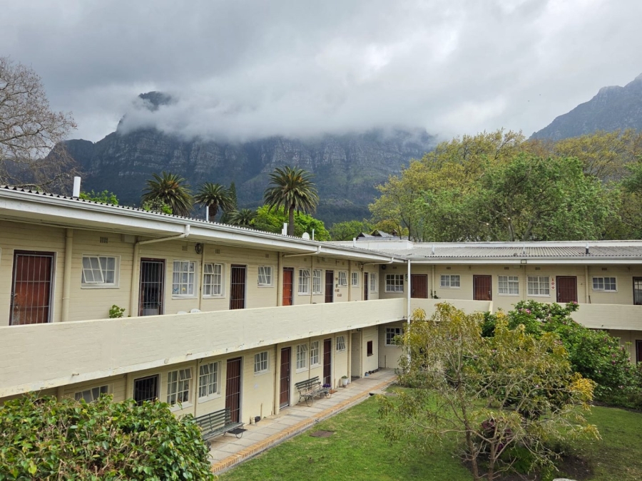 1 Bedroom Property for Sale in Newlands Western Cape